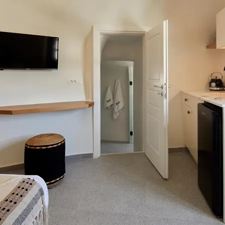 Lerion Luxury Akrotiri (Santorini)